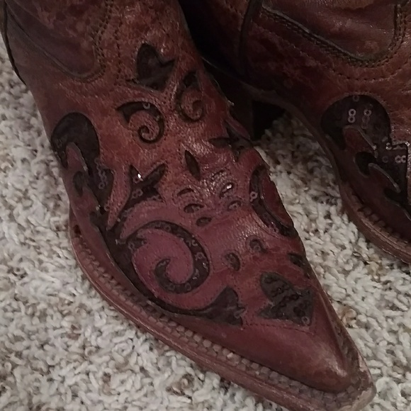 Corral Vintage Western Boots - Picture 2 of 5